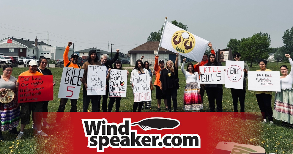 Chief Jennifer Constant, of Mattagami First Nation (centre) is photographed with First Nation youth at the Youth Led Protest Against Bill 5 in Timmins, Ont. on June 6. Photo by Xavier Kataquapit